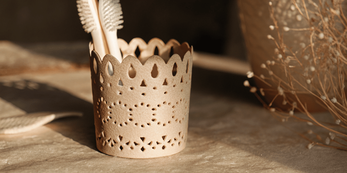 0c4b7b70a93a4d9a9cff3bdf24b6b668 simply paper crafts Paper cup tootbush holder with toothbrush in the cup