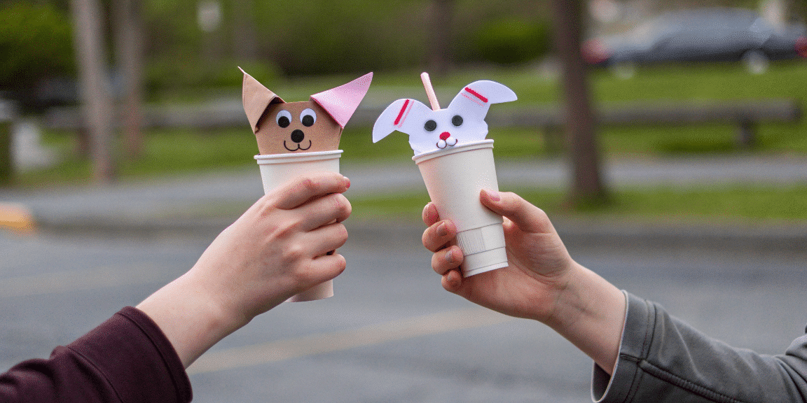 4bfa8ee9bcc646a5a05a768e6e7a1484 simply paper crafts Two people holding paper cup animal puppets