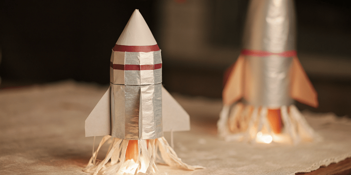 66e8fd0c3abe4f0286a52df6bf37a6ed simply paper crafts Rocket ship design made out of paper cup