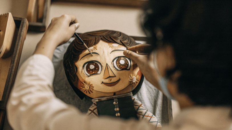 Anime paper puppet large simply paper crafts An inviting scene showcasing a colorful anime paper puppet intricately designed with expressive eyes and detailed markings The image emphasizes the joy of crafting as it highlights the creative process of bringing a paper doll to life through a step by step tutorial