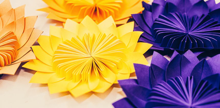Simple paper flowers simply paper crafts A variety of simple paper flowers showcasing different colors and shapes making things with paper easy